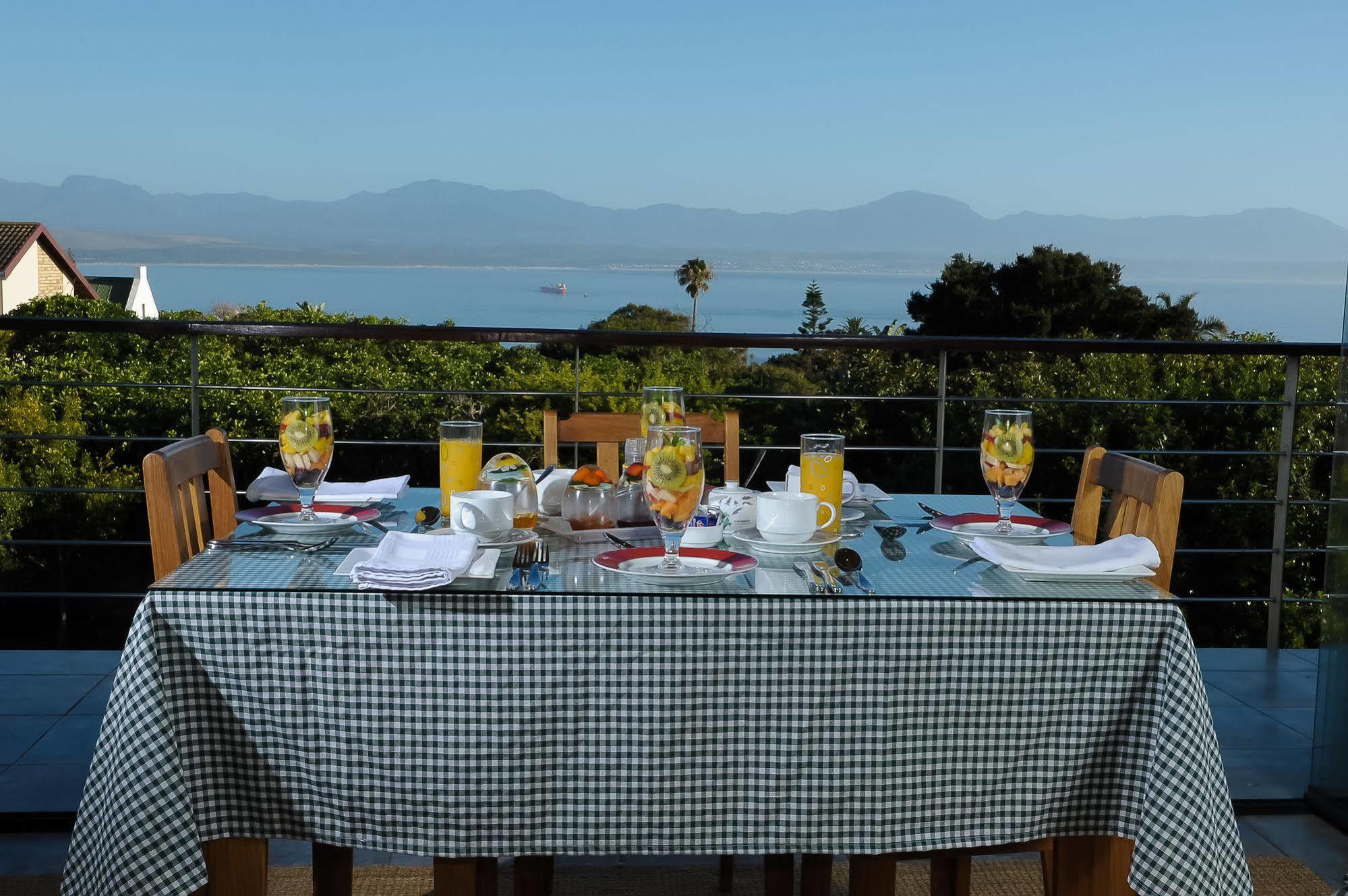 Linkside 2 Self-Catering Hotel Mossel Bay Ngoại thất bức ảnh