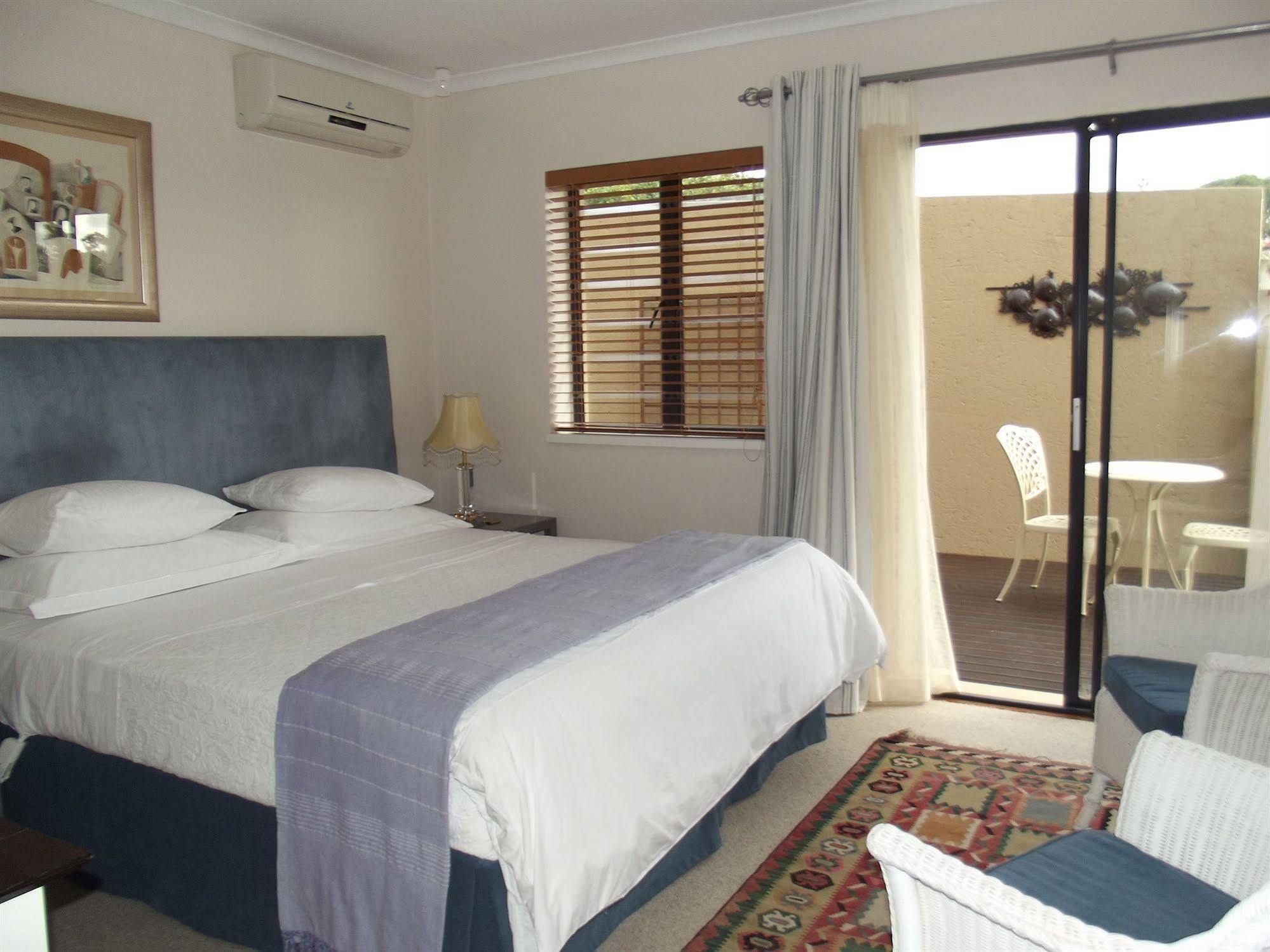 Linkside 2 Self-Catering Hotel Mossel Bay Ngoại thất bức ảnh